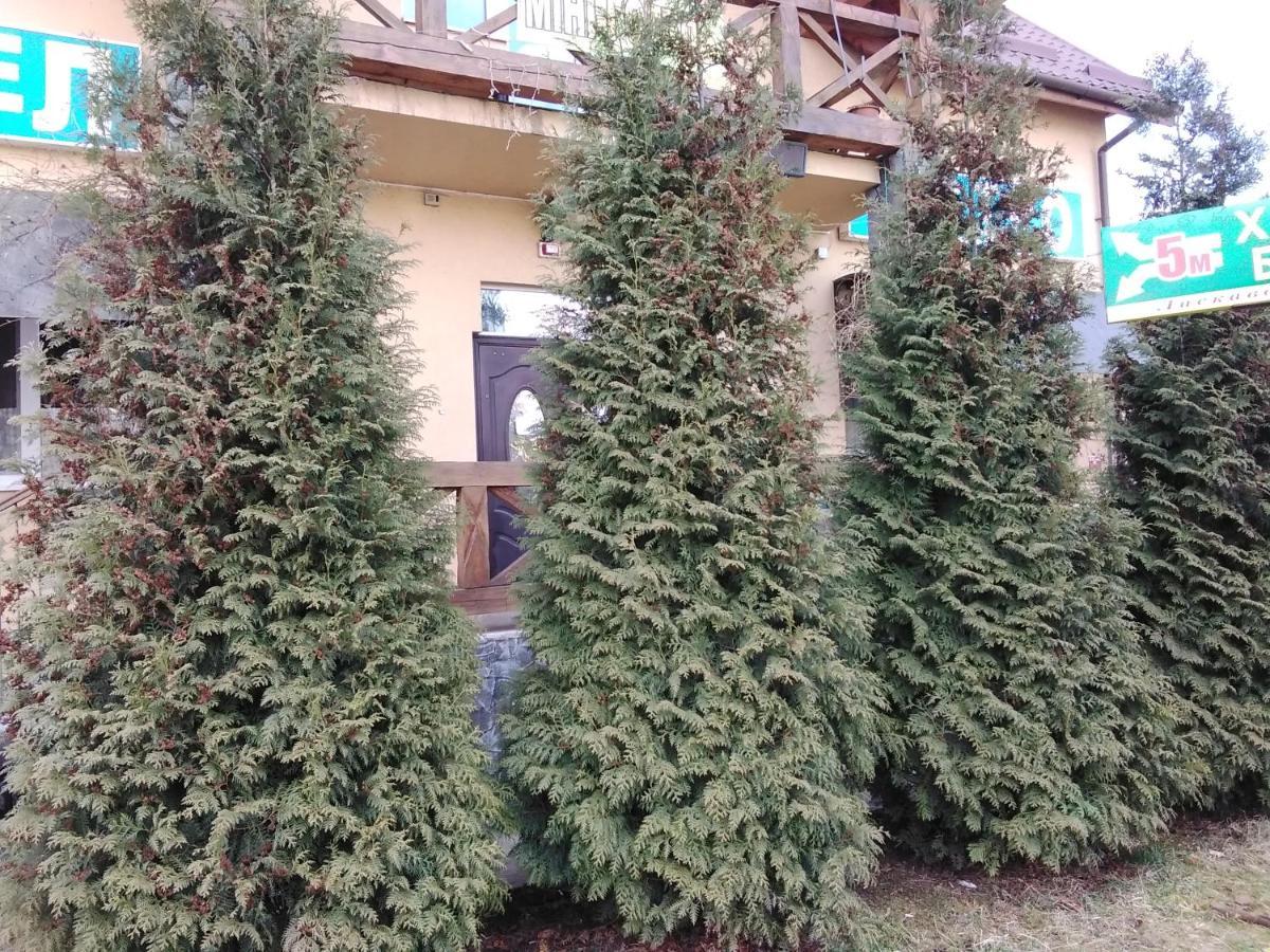 Mini-Hotel Ivano-Frankivsk Buitenkant foto